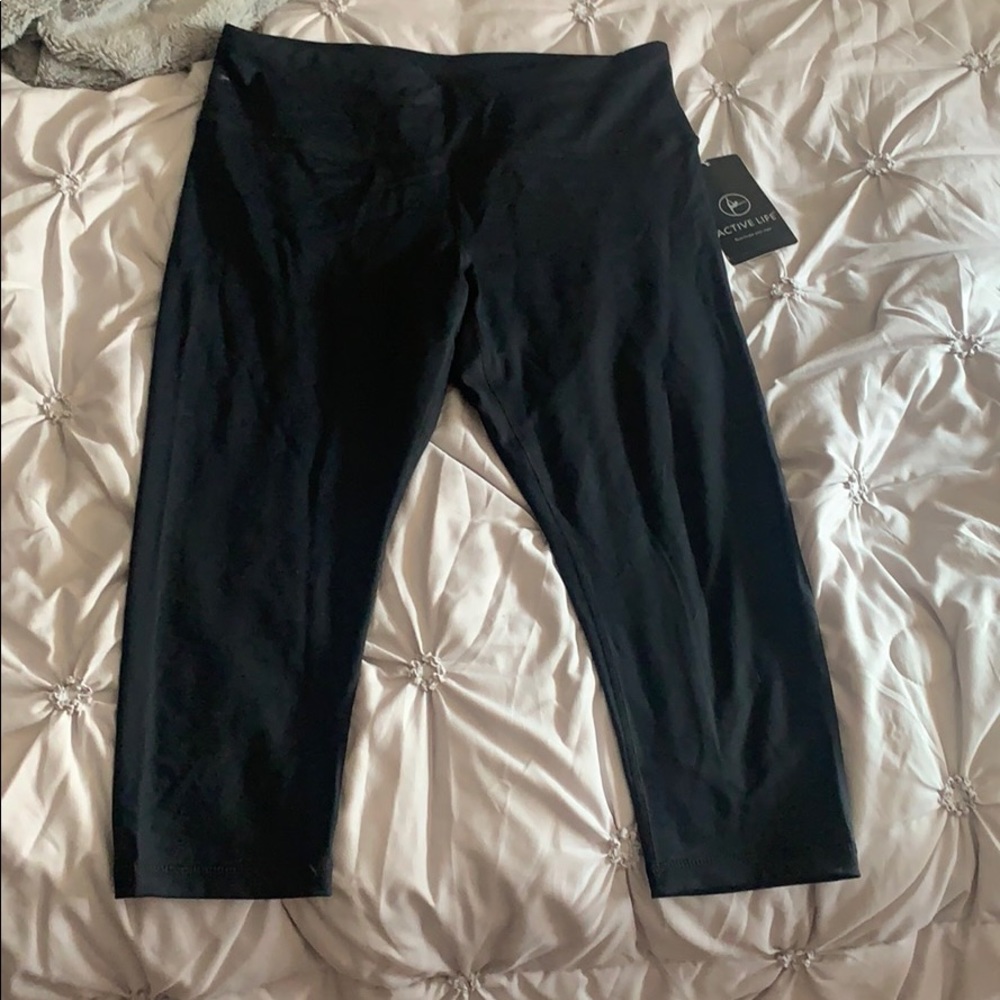 Active life black Capri leggings
